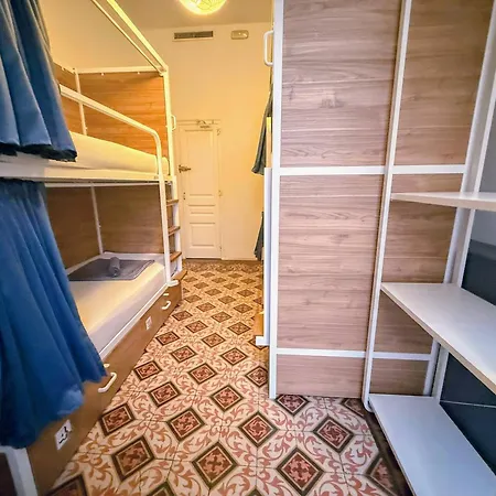 Fabrizzio's Petit Auberge de jeunesse