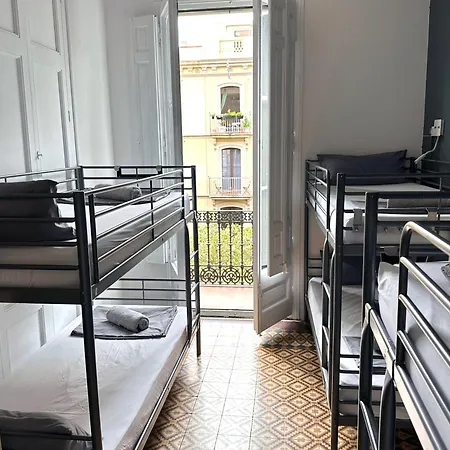 Hostel Fabrizzio's Petit *