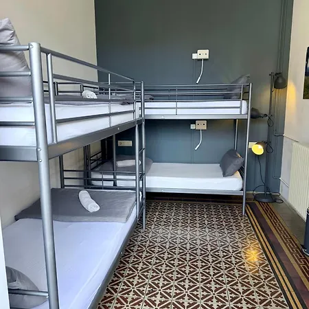 Fabrizzio's Petit Hostel Barcelona
