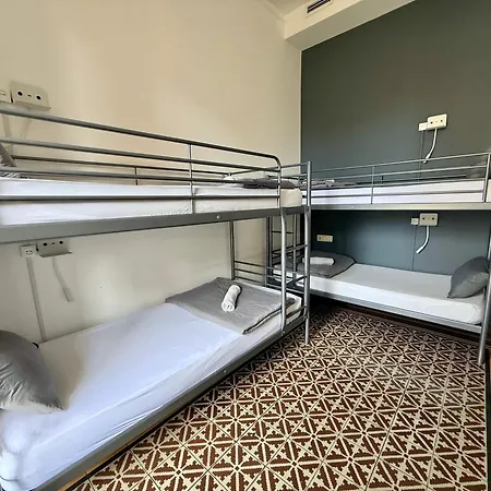 Fabrizzio's Petit Barcelona