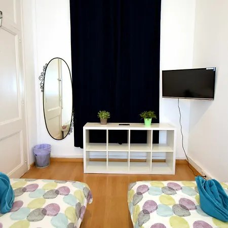 Hostel Fabrizzio's Petit Barcelona