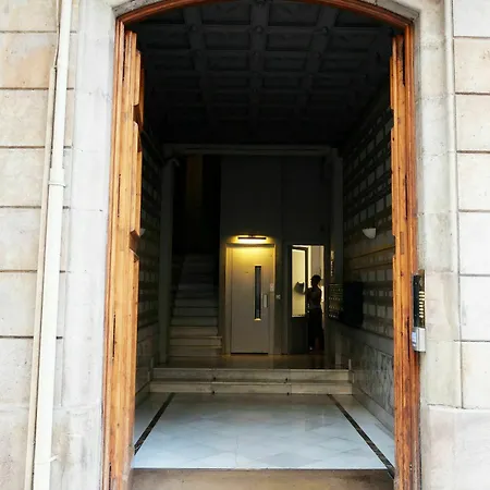 Fabrizzio's Petit Hostel Barcelona