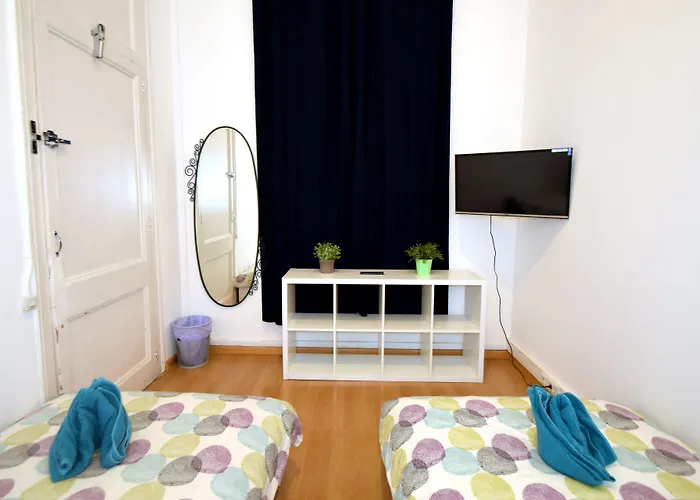 Fabrizzio's Petit Hostel *