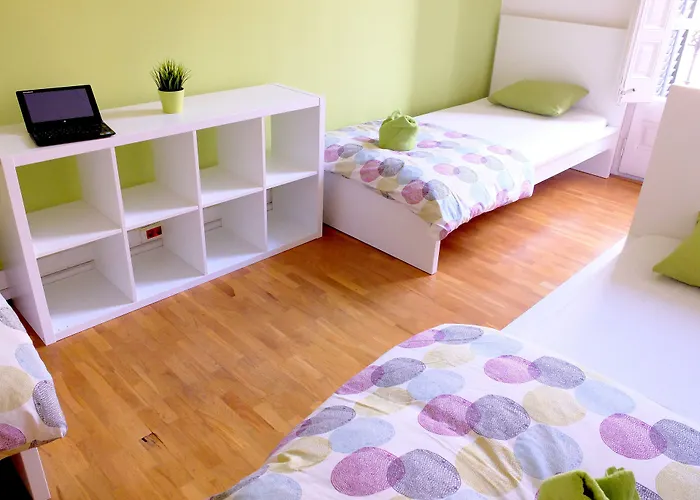 Fabrizzio's Petit Hostel