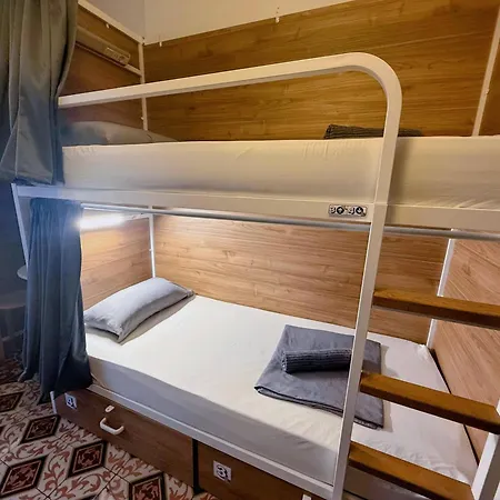 Hostel Fabrizzio's Petit Barcelona